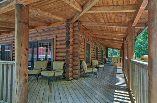 Photo 18 - Superb Linville Mountain Cabin w/ Wraparound Decks