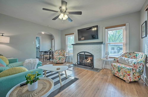 Photo 1 - 'the Gracie Cottage' w/ Hot Tub & Fireplace
