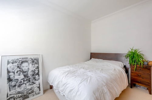 Photo 8 - Light & Modern 2BD Flat With Balcony - Brick Lane