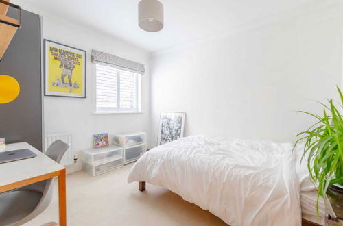 Foto 1 - Light & Modern 2BD Flat With Balcony - Brick Lane