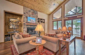 Photo 1 - Beautiful Private Show Low Cabin w/ Fire Pit