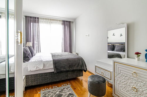 Photo 14 - Bright and Centrally Located Flat in Sisli