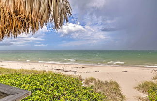 Foto 2 - Pet-friendly Jensen Beach Escape - Walk to Beach