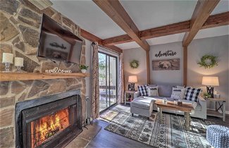 Foto 1 - Charming Mountain Townhome w/ Deck, Fireplace