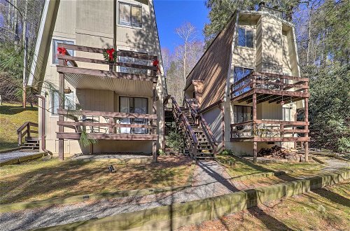 Photo 18 - Charming Mountain Townhome w/ Deck, Fireplace