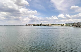 Foto 2 - Lake LBJ Condo w/ Balcony & Shared Boat Docks