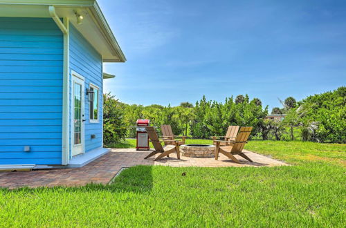 Photo 3 - Hutchinson Island Cottage: Steps to the Beach