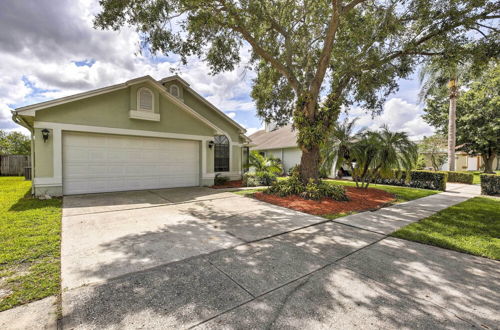 Photo 12 - Lakefront Brandon Home w/ Patio & Screened Lanai