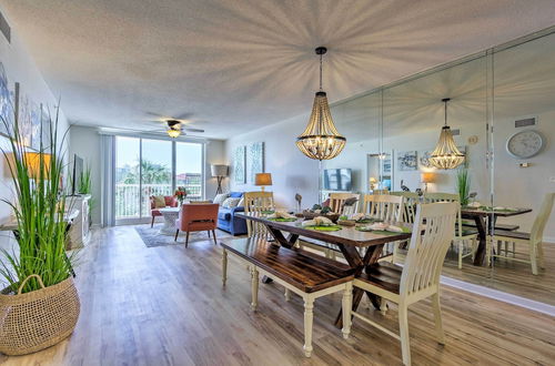 Photo 16 - Snowbird's Retreat: Walkable Destin Condo w/ View