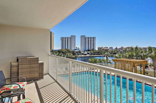 Foto 21 - Snowbird's Retreat: Walkable Destin Condo w/ View