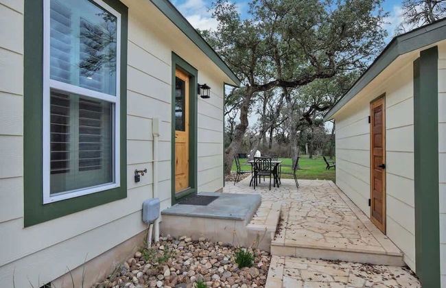 Upscale Home With Pool and Firepit - Close to Mercer St! - Foto 31