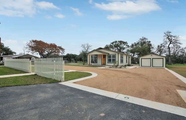 Upscale Home With Pool and Firepit - Close to Mercer St! - Foto 43