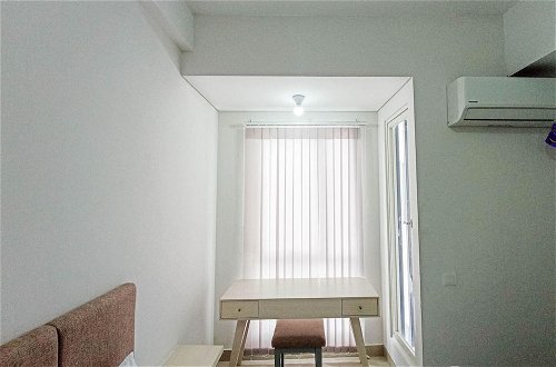 Photo 6 - Modern Studio At Barsa City Apartment