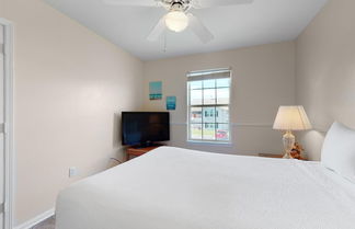 Photo 2 - 3b/2b w/ Pool & Tennis Court, Sleeps 6