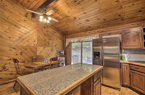 Photo 16 - Pet-friendly Raystown Lakefront Cabin w/ BBQ Grill