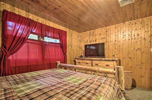 Photo 12 - Pet-friendly Raystown Lakefront Cabin w/ BBQ Grill