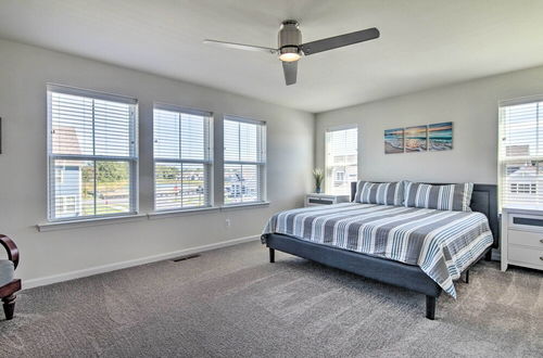 Photo 7 - Bishop's Landing Townhome w/ Pool & Beach Shuttle