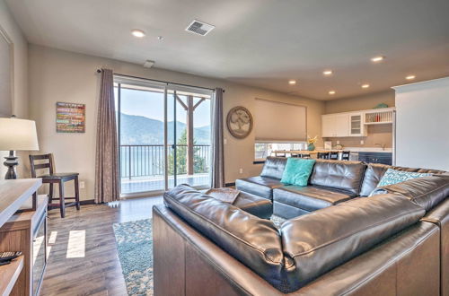 Photo 7 - Modern Manson Condo w/ Pool & Lake Chelan Views