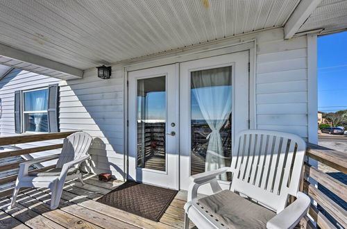 Photo 25 - Fernandina Cottage: Deck, Direct Beach Access