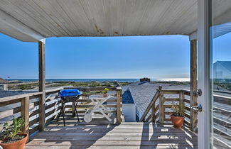 Photo 1 - Fernandina Cottage: Deck, Direct Beach Access