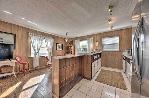 Photo 4 - Fernandina Cottage: Deck, Direct Beach Access