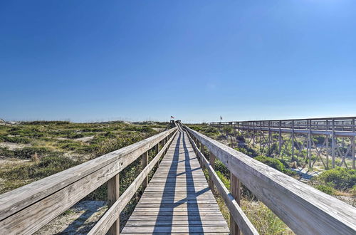 Photo 10 - Fernandina Cottage: Deck, Direct Beach Access