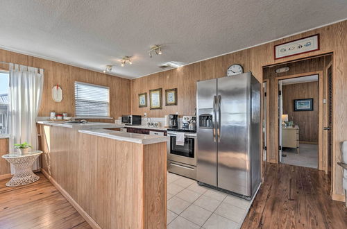 Photo 22 - Fernandina Cottage: Deck, Direct Beach Access