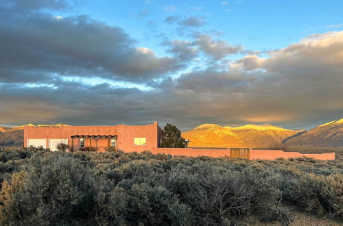 Foto 1 - Southwest Home w/ 360-degree Mtn View, Ski Nearby