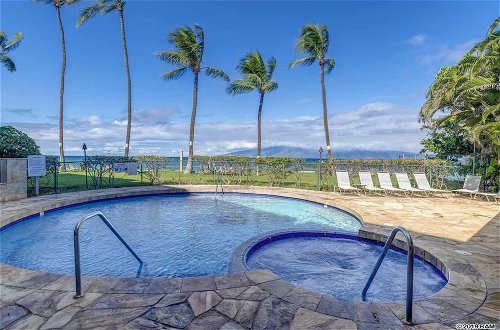 Foto 17 - Wonderful West Maui Beach Suites
