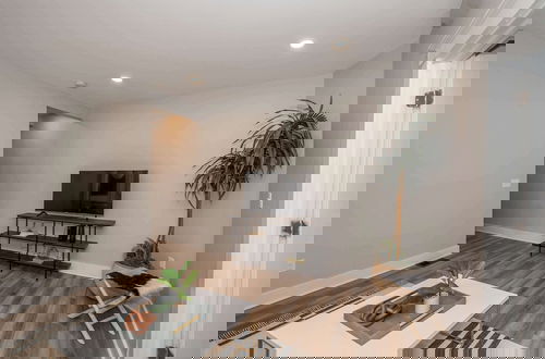 Photo 15 - Luxe Spot Suites
