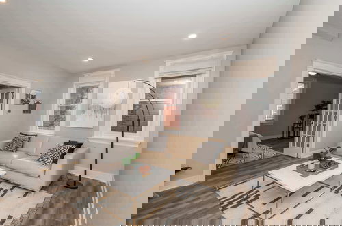 Photo 7 - The Luxe Spot 1