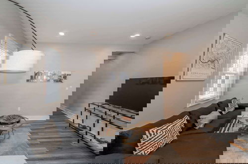 Photo 33 - The Luxe Spot Suites