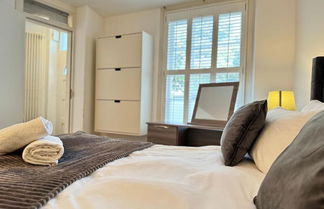 Photo 2 - The Heart of Kensington Mews - Private House-Centrally Located-Great Transport