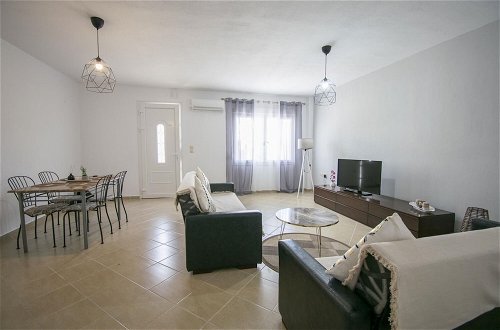 Foto 6 - Violeta Apartment by Travel Pro Services