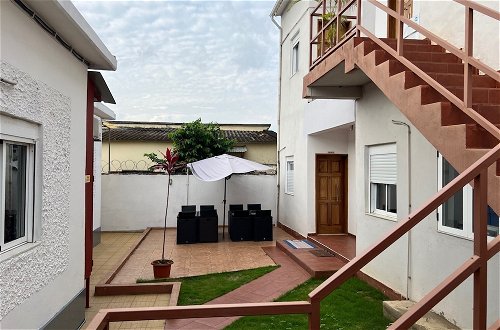 Foto 9 - Inviting 10 Bed Apartment in Sao Tome