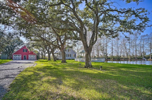 Photo 17 - Idyllic Houma Vacation Rental on Shared Pond