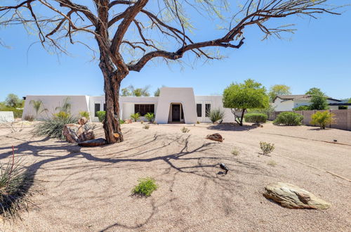 Photo 9 - Paradise Valley Vacation Rental w/ Fire Pit