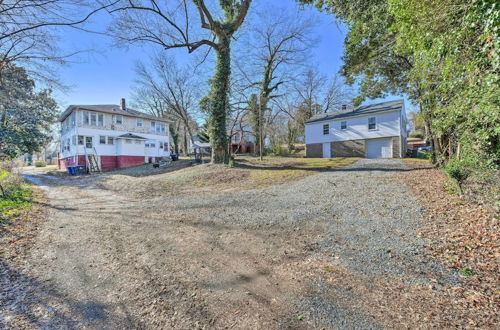 Photo 18 - Mid-century Modern Cottage in Ardmore Area