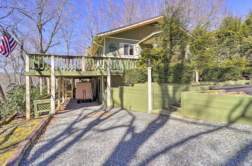 Photo 40 - Idyllic Newland Cottage w/ Spacious Deck, Fire Pit