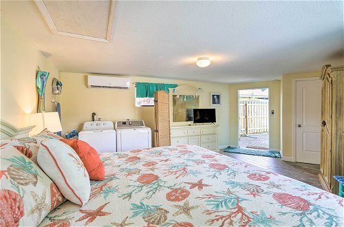 Photo 5 - Cape Canaveral Cottage w/ Pool - Walk to Beach