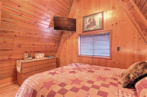 Photo 6 - A-frame Gatlinburg Cabin w/ Deck & Private Hot Tub