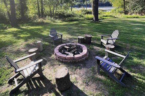 Photo 25 - Beaver Lake Hideaway With Fire Pit by Marina