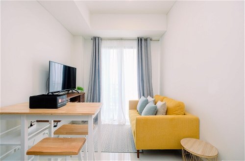 Photo 16 - Modern Look And Comfy 2Br At Vasaka Solterra Apartment
