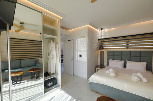 Photo 22 - Beach Walk Luxury Suites