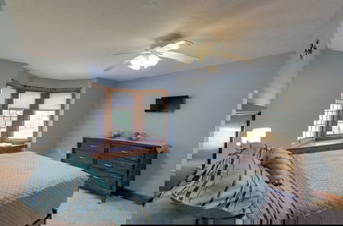 Foto 9 - Spacious Refuge w/ Private Pool & Outdoor Bar