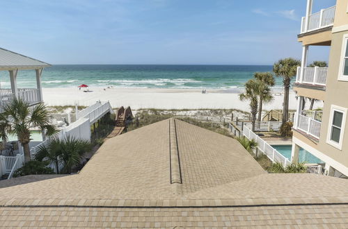 Foto 34 - Gulf Front 3bd/2ba Home With Private Beach Access