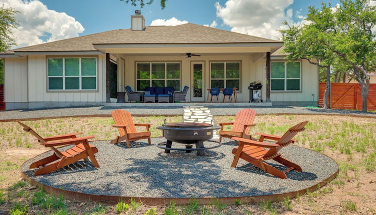 Foto 1 - 'live Oak Retreat' w/ Game Room & Fenced Yard