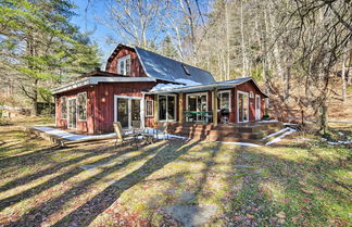 Foto 1 - Serene Cullowhee Abode on Private Meadow w/ Creek