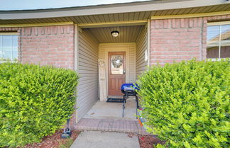 Photo 3 - Central Bentonville Home With Fenced Yard