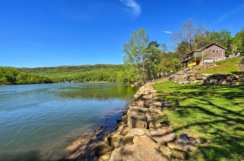 Foto 5 - Cozy Cabin on Tenn River - 10 Mi to Chattanooga